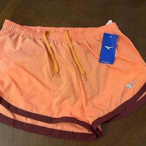 NWT women’s mizuno performance lined shorts